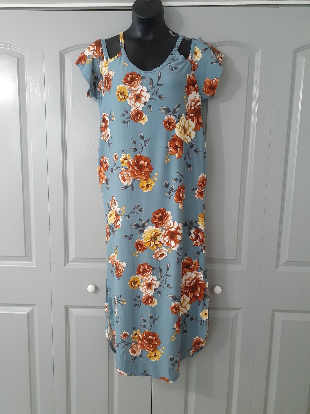 Mother Bee Maternity Blue Floral Cold-Shoulder Maxi Dress